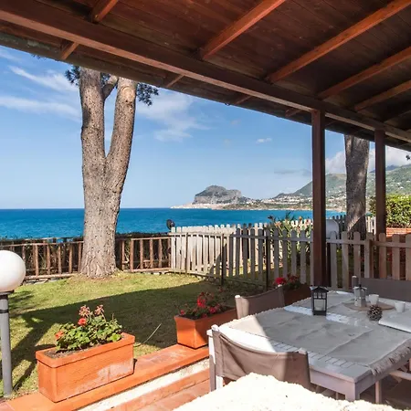 Villa Giulia Fronte Mare Con Privata *