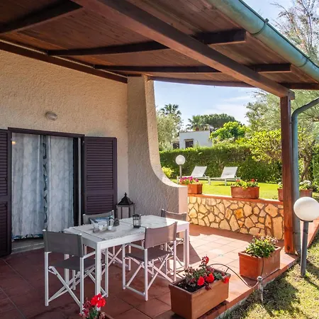 Giulia Fronte Mare Con Privata Villa *