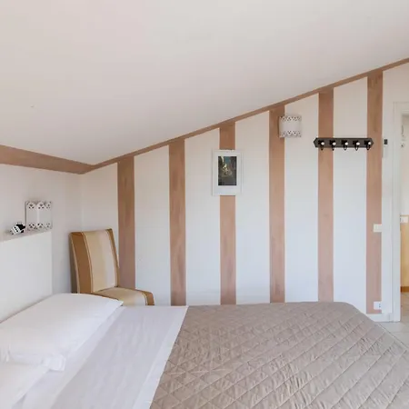 Villa Giulia Fronte Mare Con Privata *